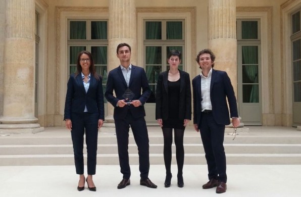 Photo gagnants (2).jpg